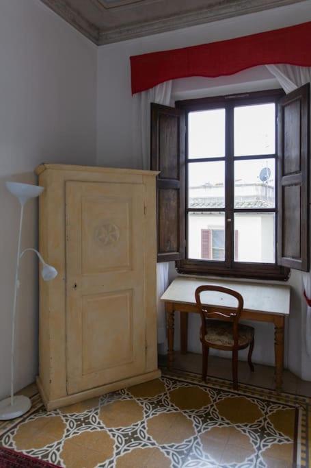 Elegant Apartment Outside Ztl & 10Min From Center Florence Exterior photo