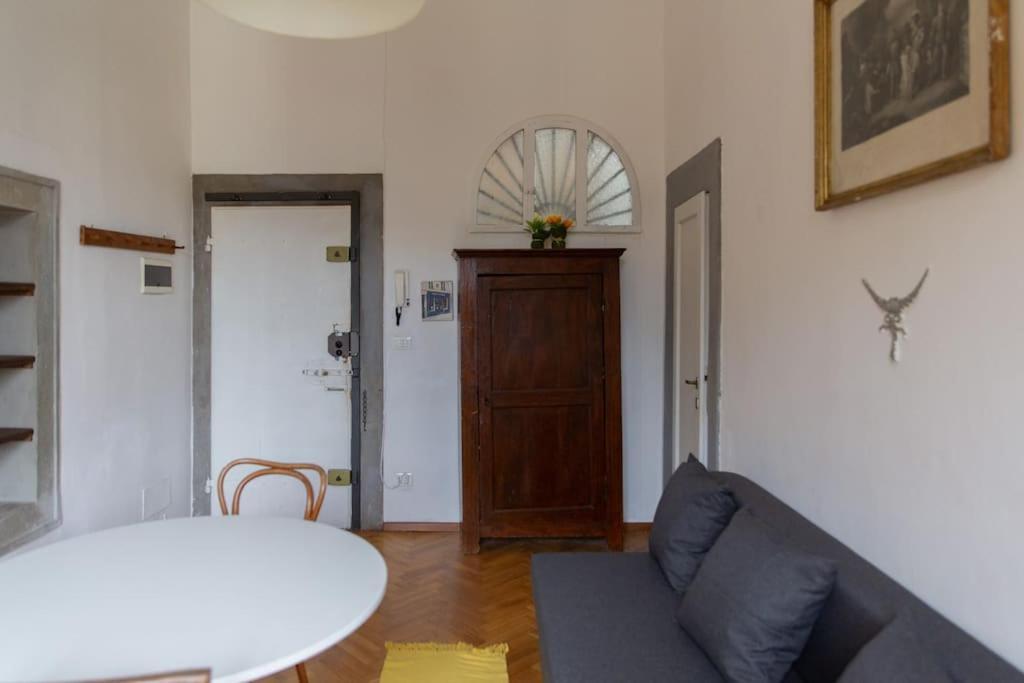 Elegant Apartment Outside Ztl & 10Min From Center Florence Exterior photo